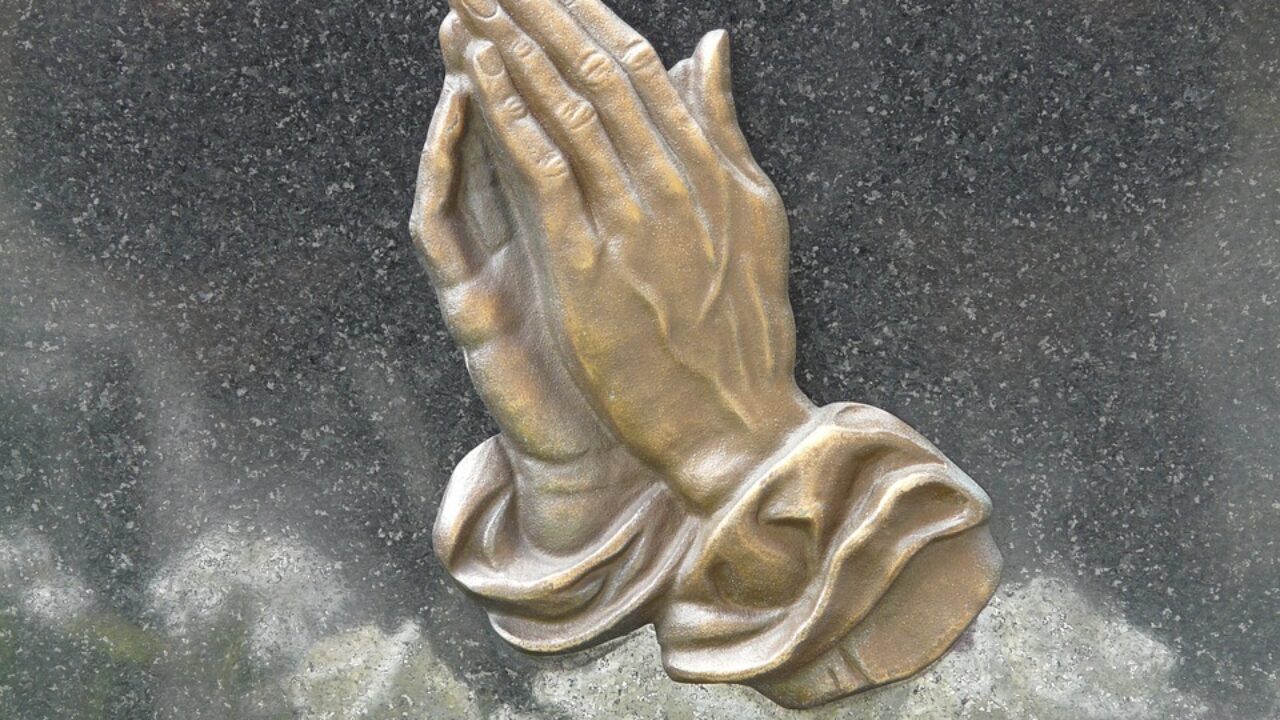 なぜ神に祈っても 神様 は助けてくれないのかを説明しよう Iq なぜ神に祈っても 神様 は助けてくれないのかを説明しよう Iq